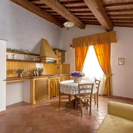 Bright In With Shared Pool - 45 M² Montepulciano Stazione