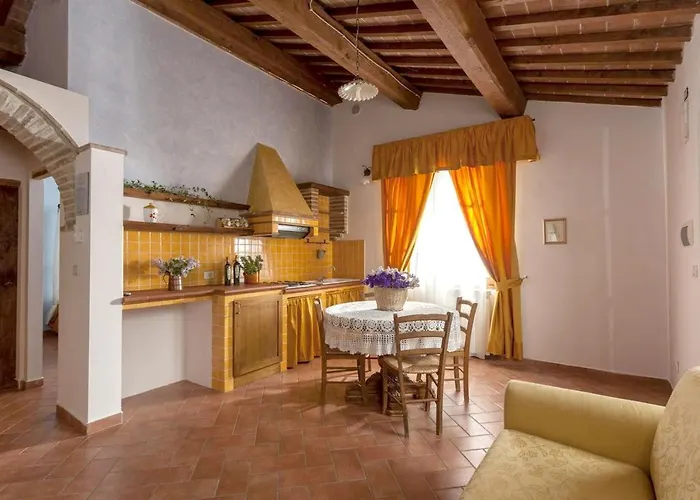 Bright In With Shared Pool - 45 M² Montepulciano Stazione